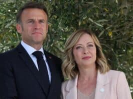 Pic of French President Emmanuel Macron and Italian Prime Minister Giorgia Meloni